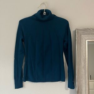 || WHBM || RIBBED FITTED STRETCH TURTLENECK SWEATER ||